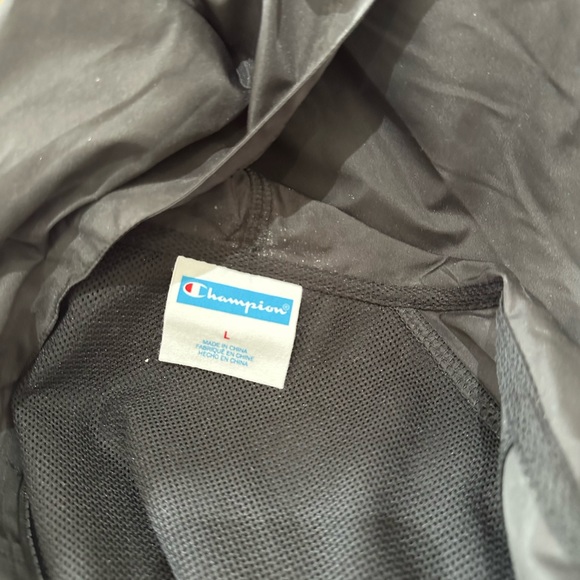 Champion windbreaker - Picture 3 of 6